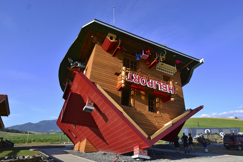 Dom hore nohami - Heliport