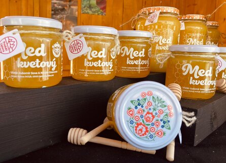 Včelí med kvetový