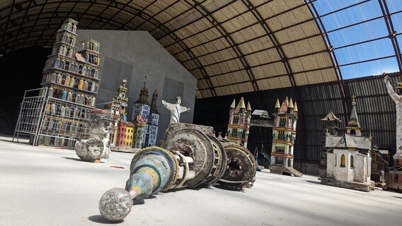 Stanica svet - expozícia diel umelca Martina Sabaku