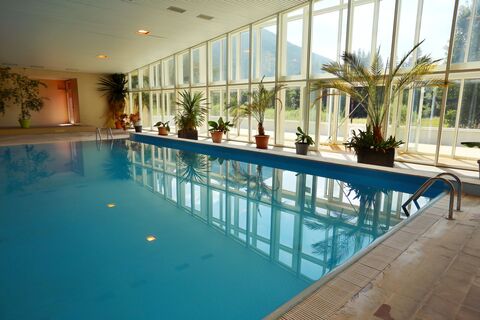 Termálny bazén – Hotel SOREA MÁJ