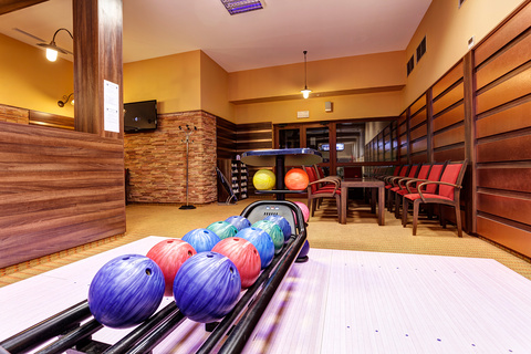 Bowling v Alexandra Wellness Hotel