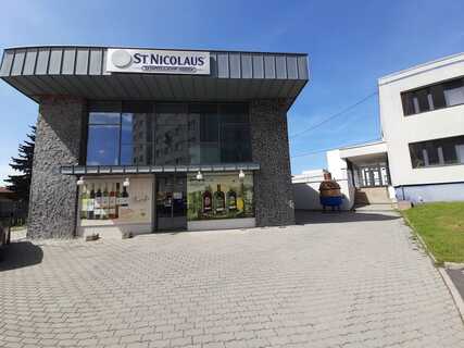ST. NICOLAUS DISTILLERY SHOP