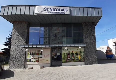 ST. NICOLAUS DISTILLERY SHOP